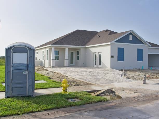 Best Portable restroom trailer rental  in Earlysville, VA